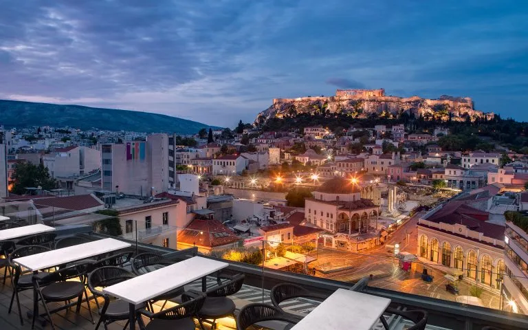 A for Athens rooftop bar με θέα στην Ακρόπολη, Μοναστηράκι Αθήνα